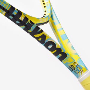 Wilson Minions Clash 100 V2 Tenis Raketi 295 Gr. WR098811U3 L3